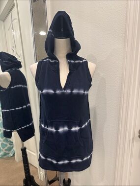 525 America Navy and White Sleeveless Knit Hoodie